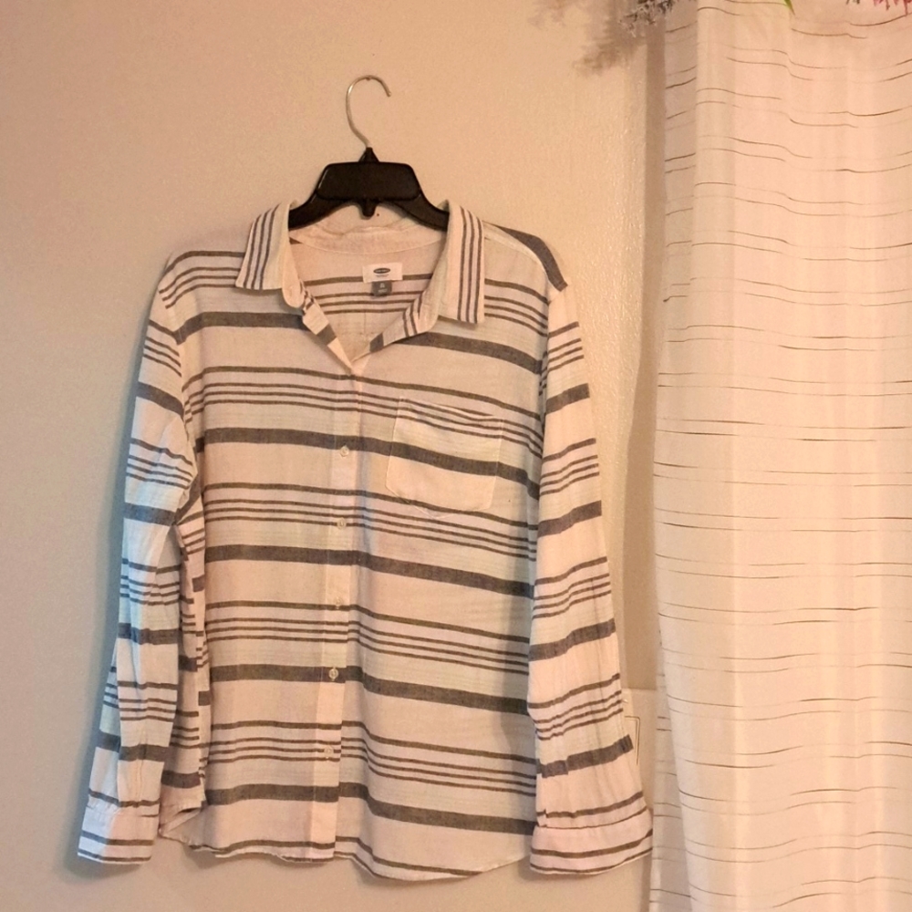 Old Navy- Women  Button-Up White-grey-green Strips Long Sleeve Shirt